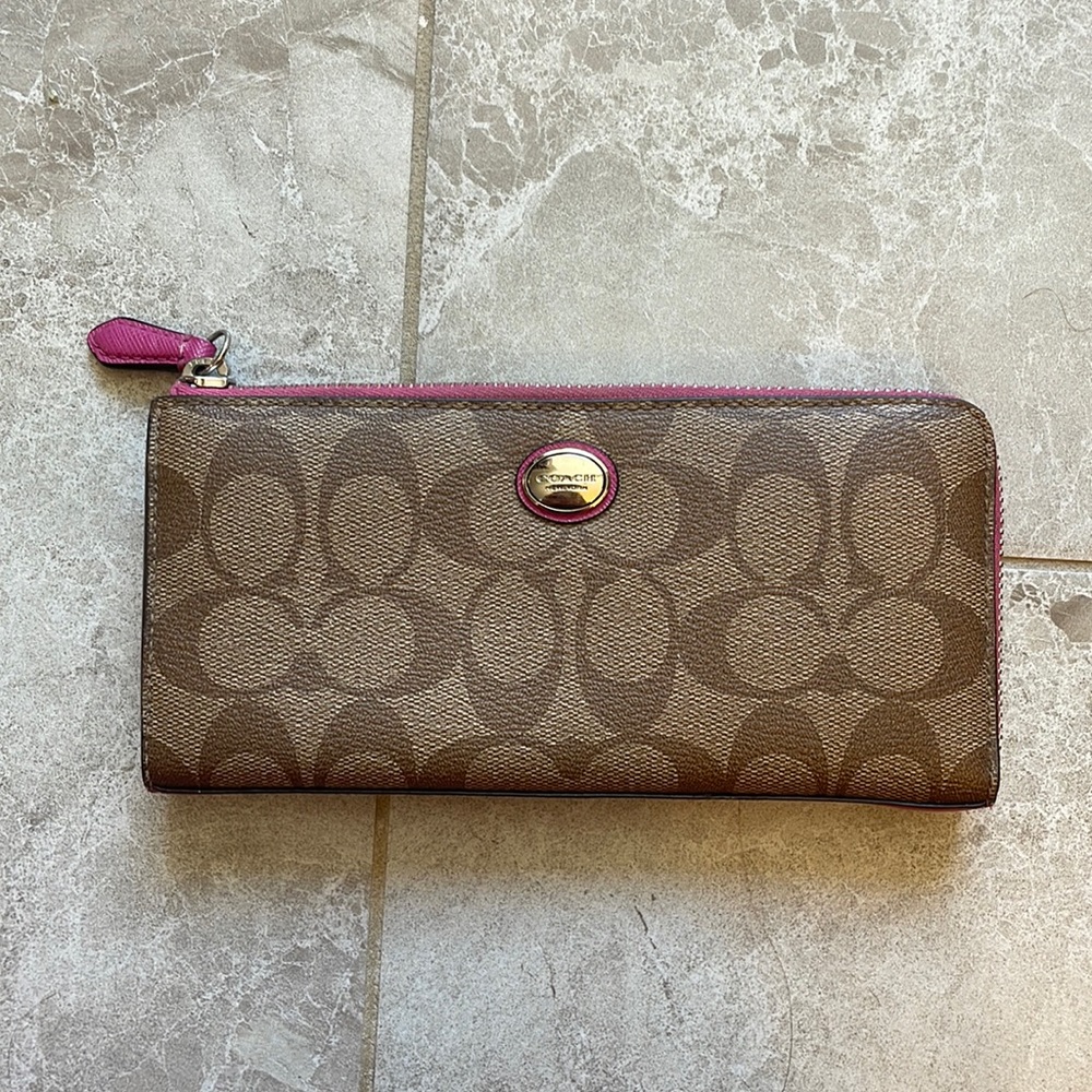 Coach Outlet Wallet